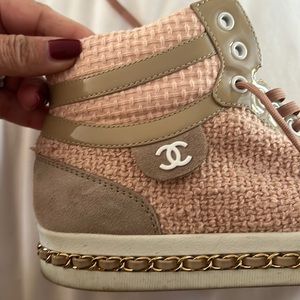 Chanel tweed pink and beige booties size 40